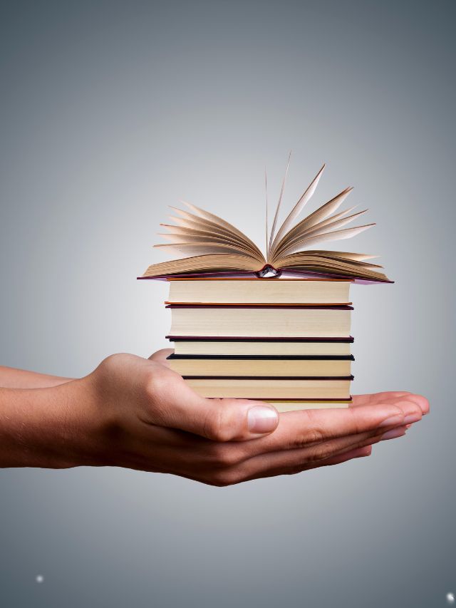 Read more about the article 8 Books to Help  you Master The Art of understanding Human psychology.